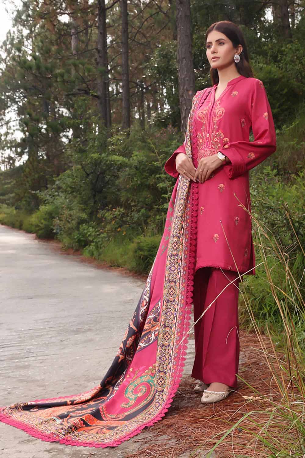 Gul Ahmed 3PC Embroidered Acrylic Unstitched Suit with Digital Printed Acrylic Shawl AP-32010