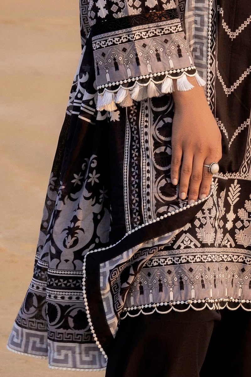 Gul Ahmed 3 Piece Unstitched Embroidered Printed Lawn Suit B-52016