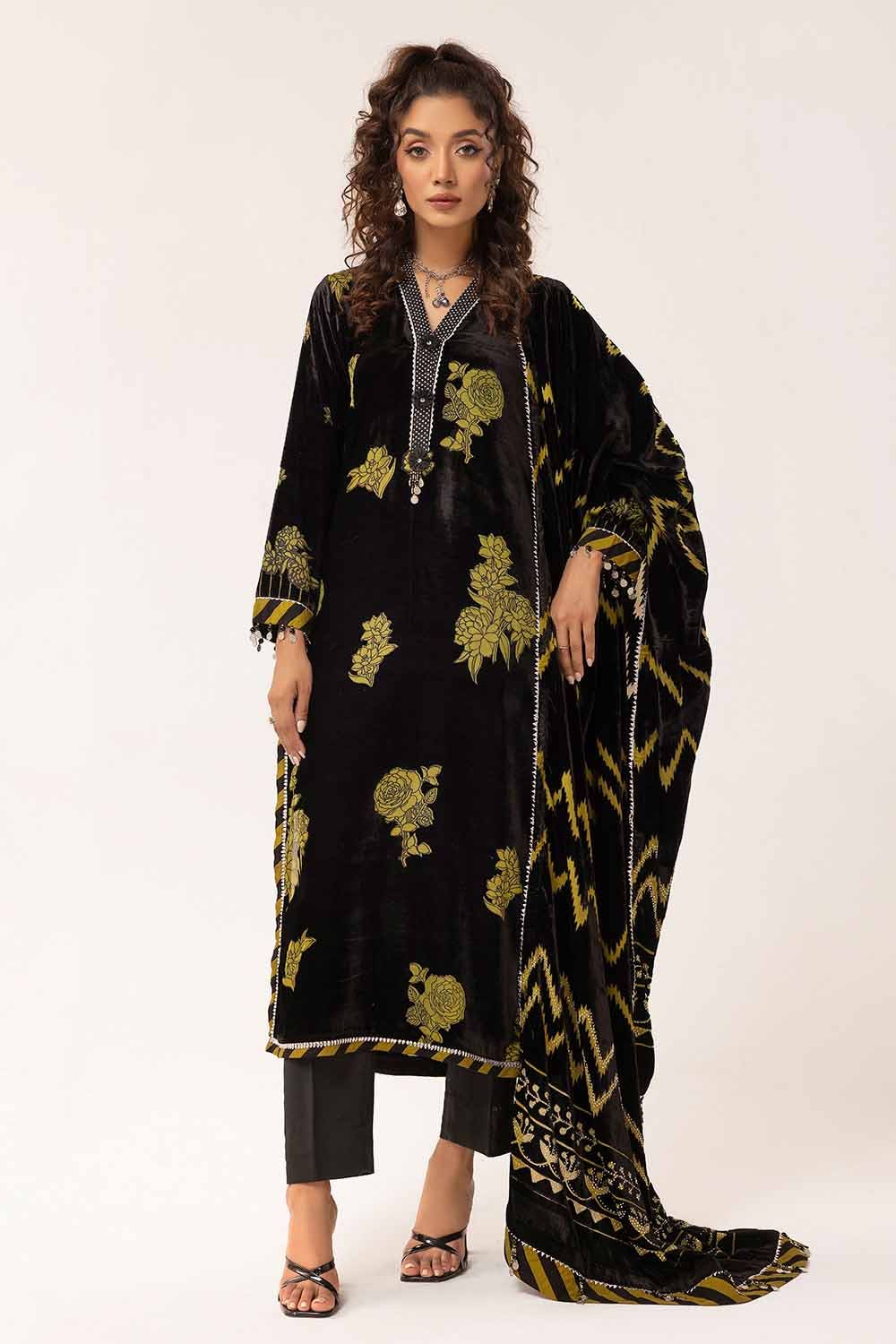 Gul Ahmed 3 Piece Unstitched Burnout Velvet Suit with Diamanties Burnout Velvet Dupatta BVL-42001