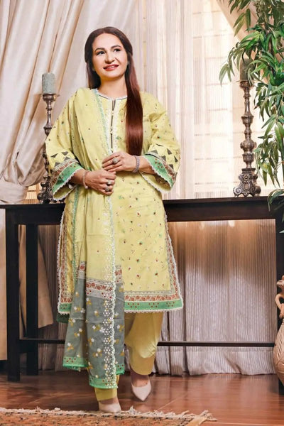 Gul Ahmed 3PC Embroidered Lawn Unstitched Suit CL-22020