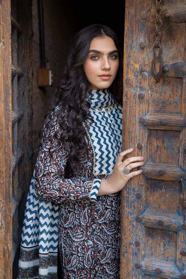 Gul Ahmed 3PC Lawn Unstitched Printed Suit CL-32234 A