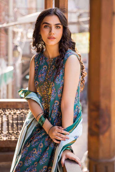 Gul Ahmed 3PC Lawn Unstitched Foil Printed Suit CL-32238 A