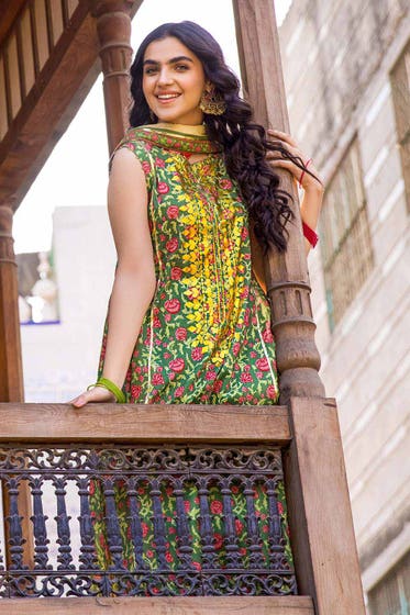 Gul Ahmed 3PC Lawn Unstitched Foil Printed Suit CL-32240 A