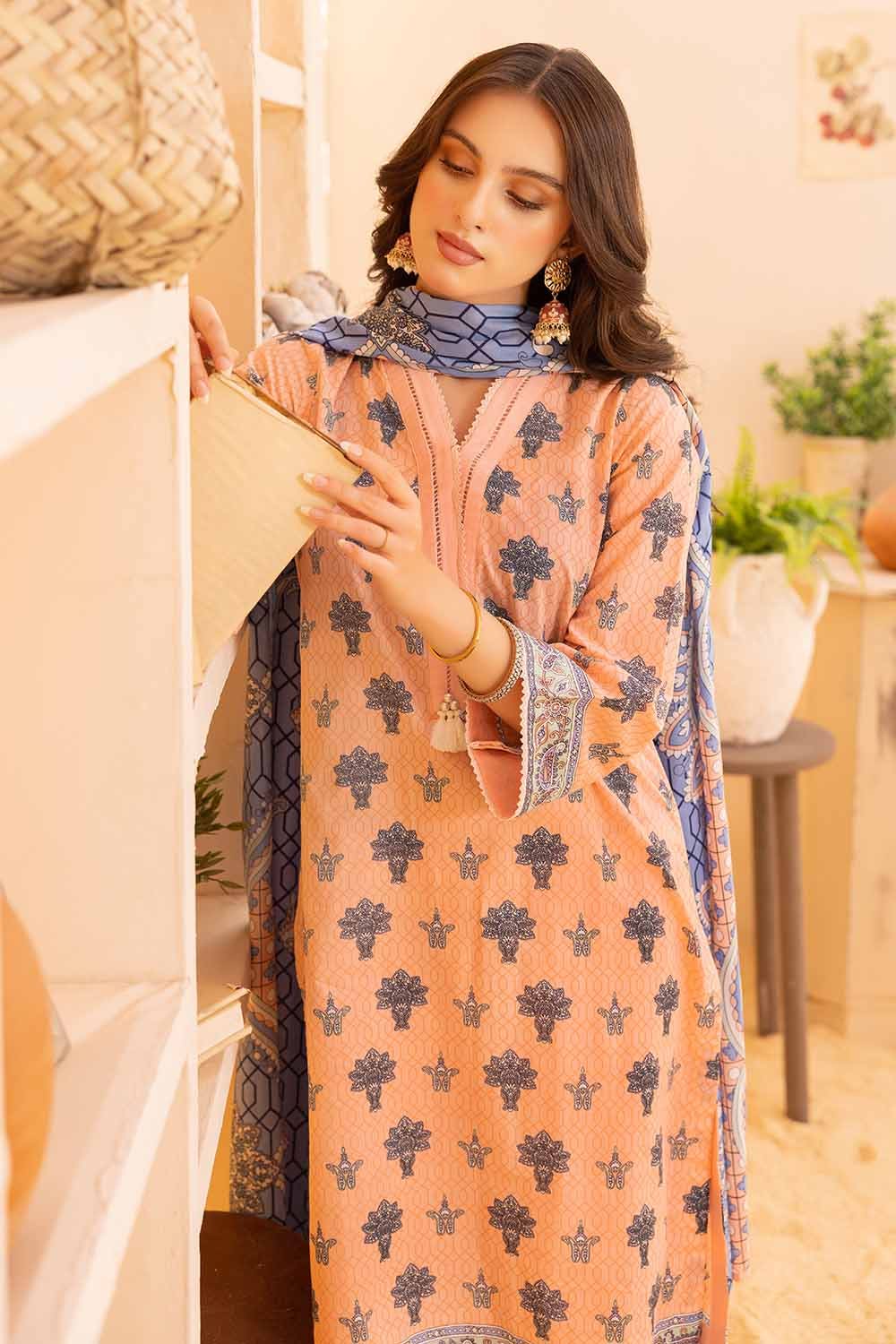 Gul Ahmed 3PC Printed Lawn Unstitched Suit CL-32364 A