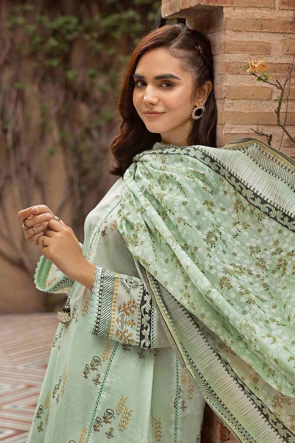Gul Ahmed 3PC Printed Lawn Unstitched Suit CL-32443 A