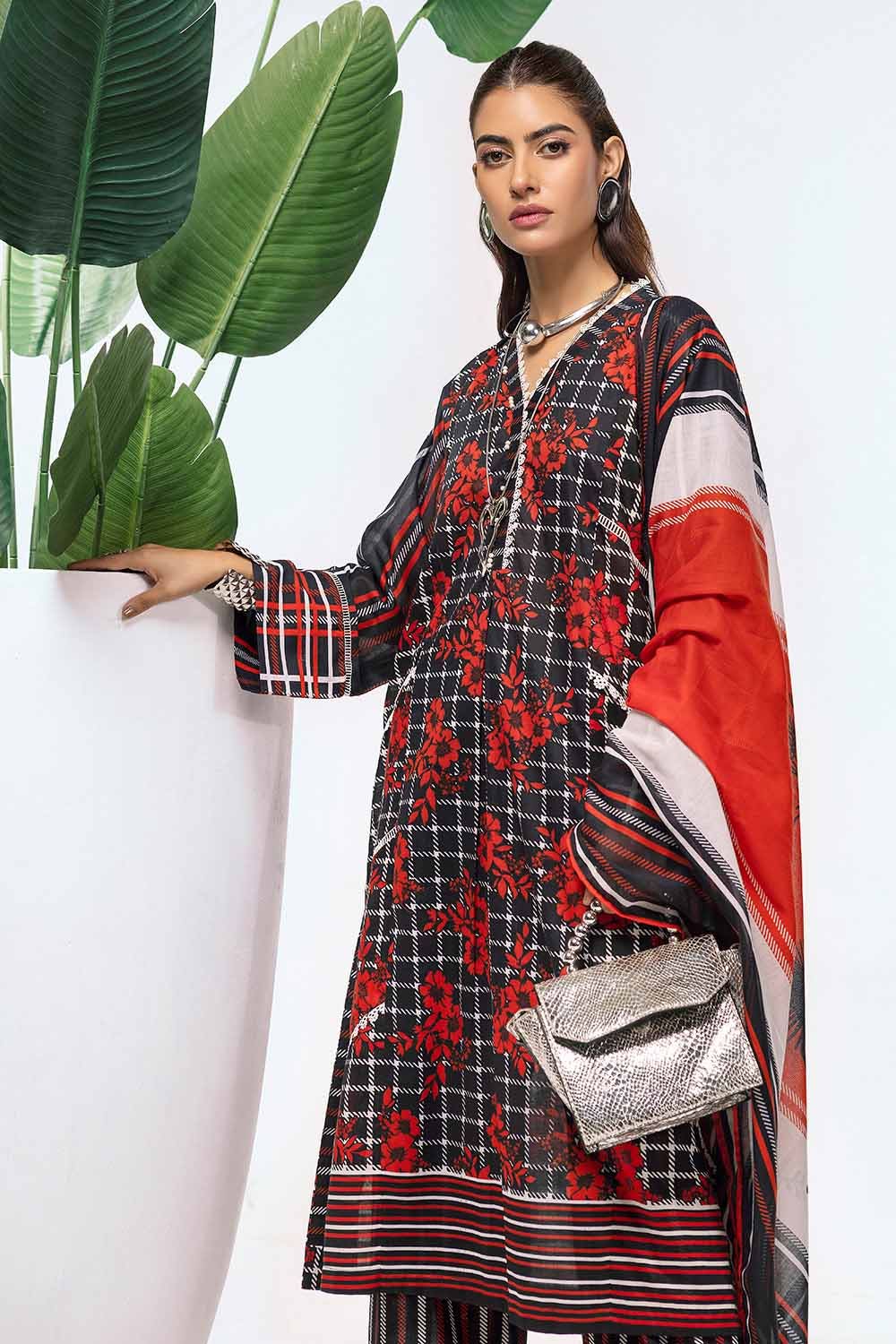 Gul Ahmed 3PC Lawn Printed Unstitched Suit CL-32454