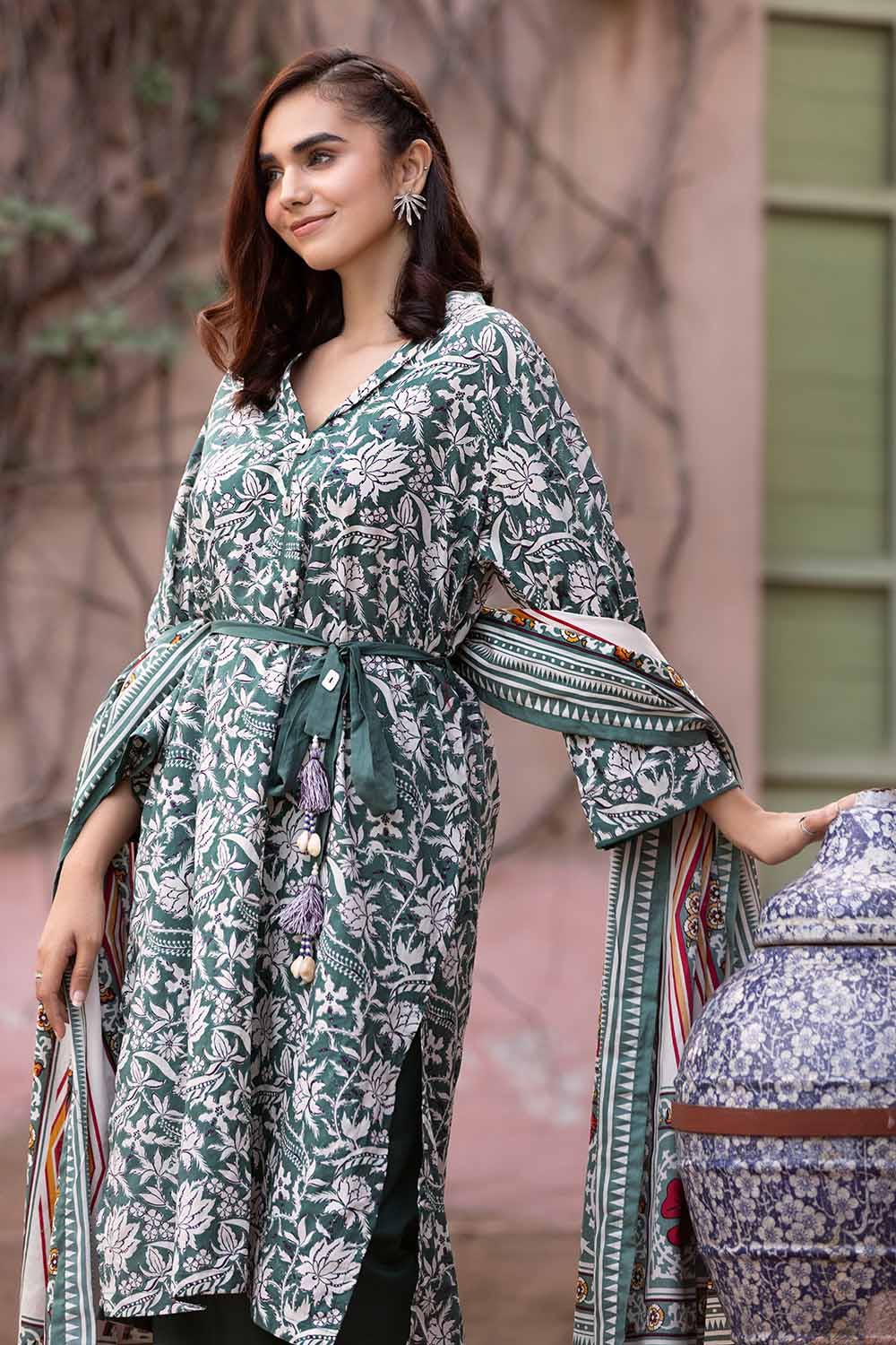 Gul Ahmed 3PC Printed Lawn Unstitched Suit CL-32464 B