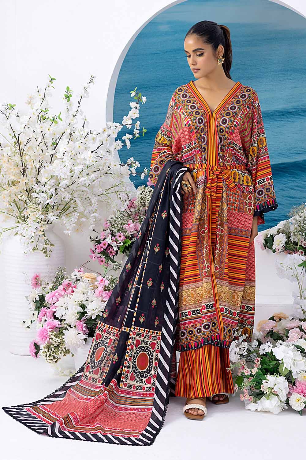 Gul Ahmed 3PC Printed Lawn Unstitched Suit CL-32477