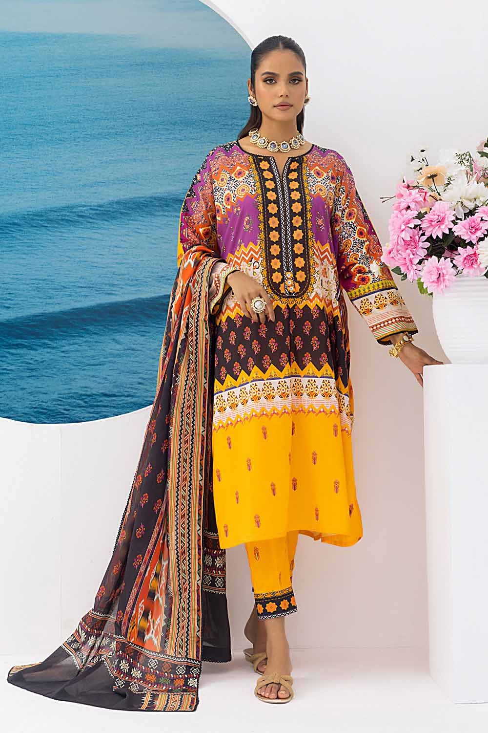 Gul Ahmed 3PC Printed Lawn Unstitched Suit CL-32479