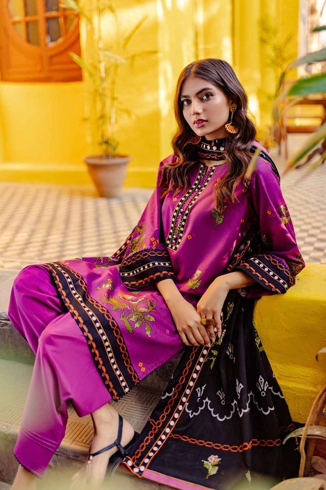 Gul Ahmed 3PC Printed Lawn Unstitched Suit CL-42064 A