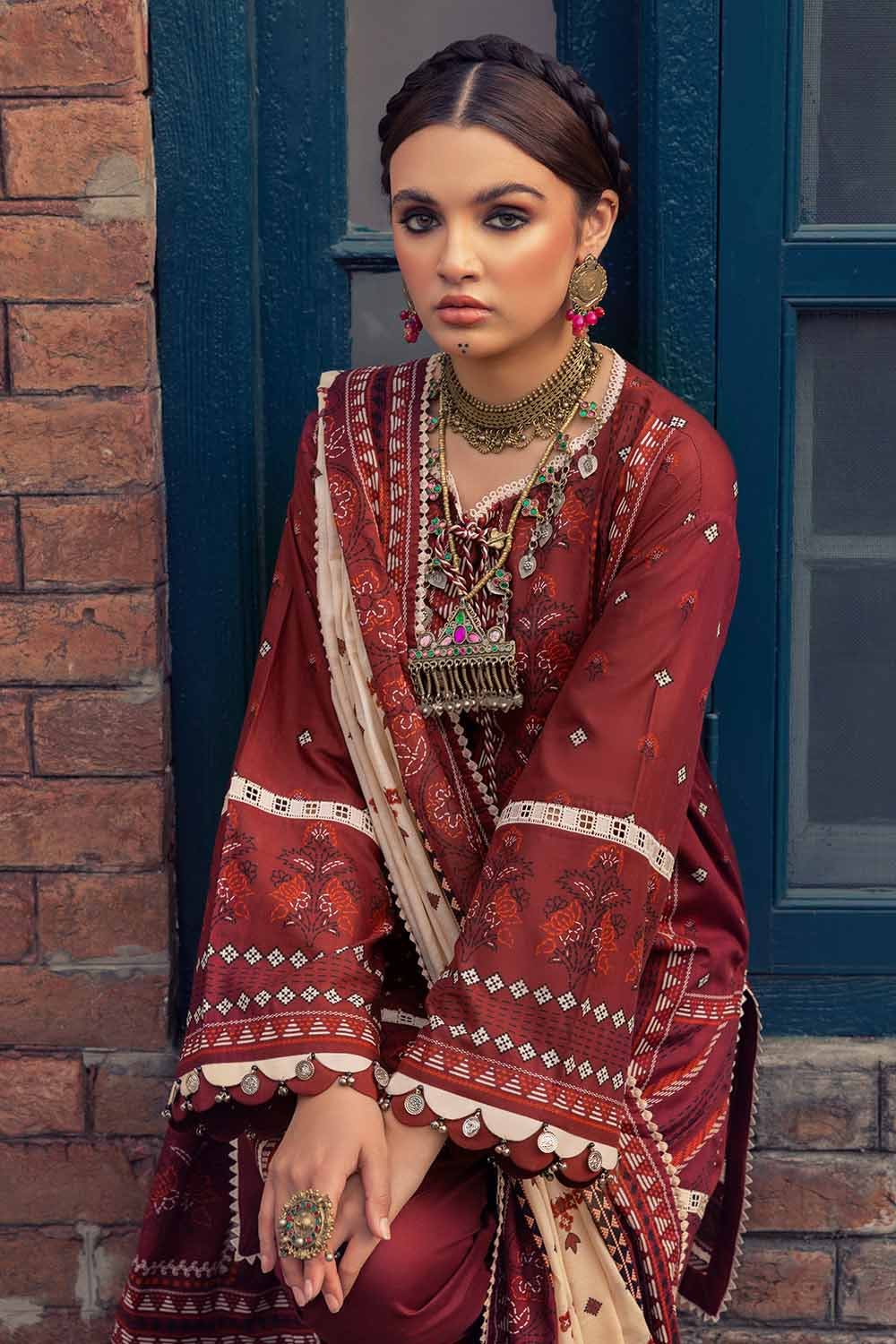 Gul Ahmed 3PC Unstitched Printed Lawn Suit CL-42206