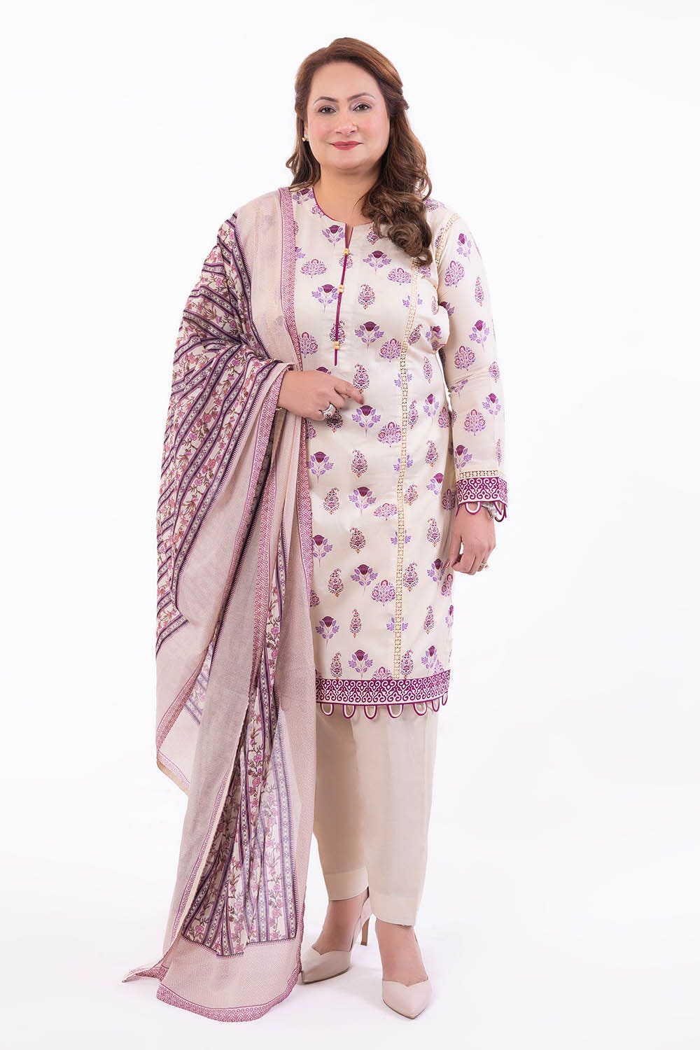 Gul Ahmed 3 Piece Unstitched Printed Lawn Suit CL-42300 B