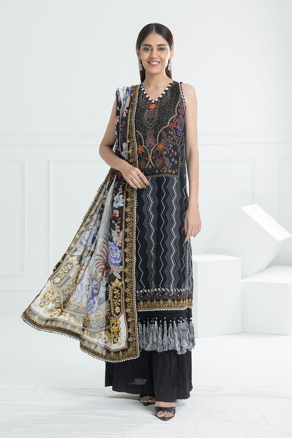 Gul Ahmed 3 Piece Unstitched Printed Lawn Suit CL-52467