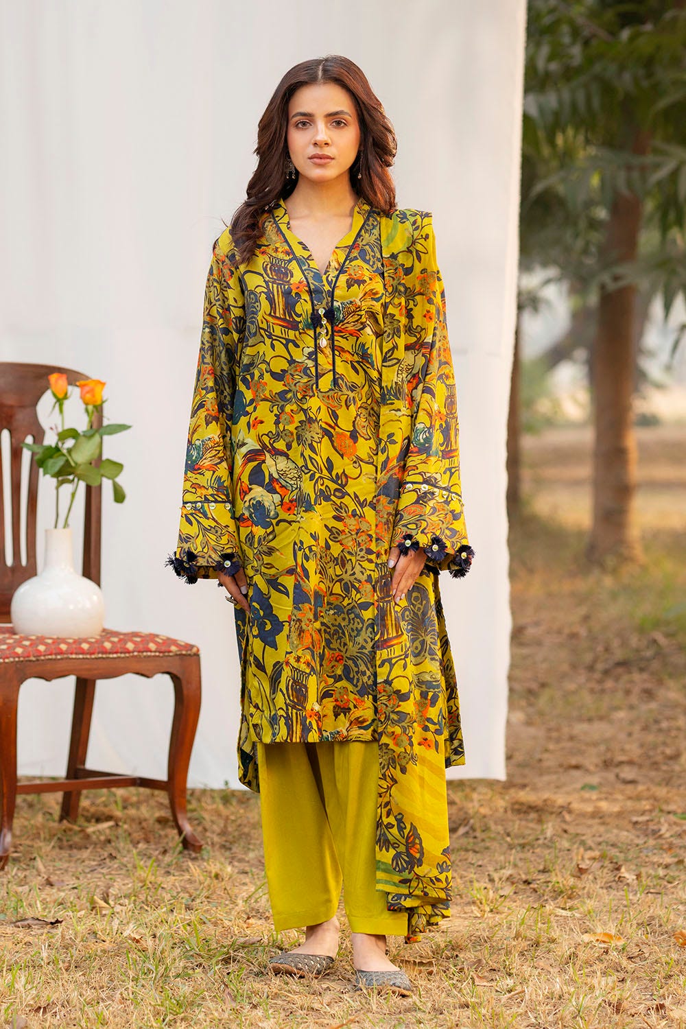 Gul Ahmed 3 Piece Unstitched Printed Lawn Suit CL-52471