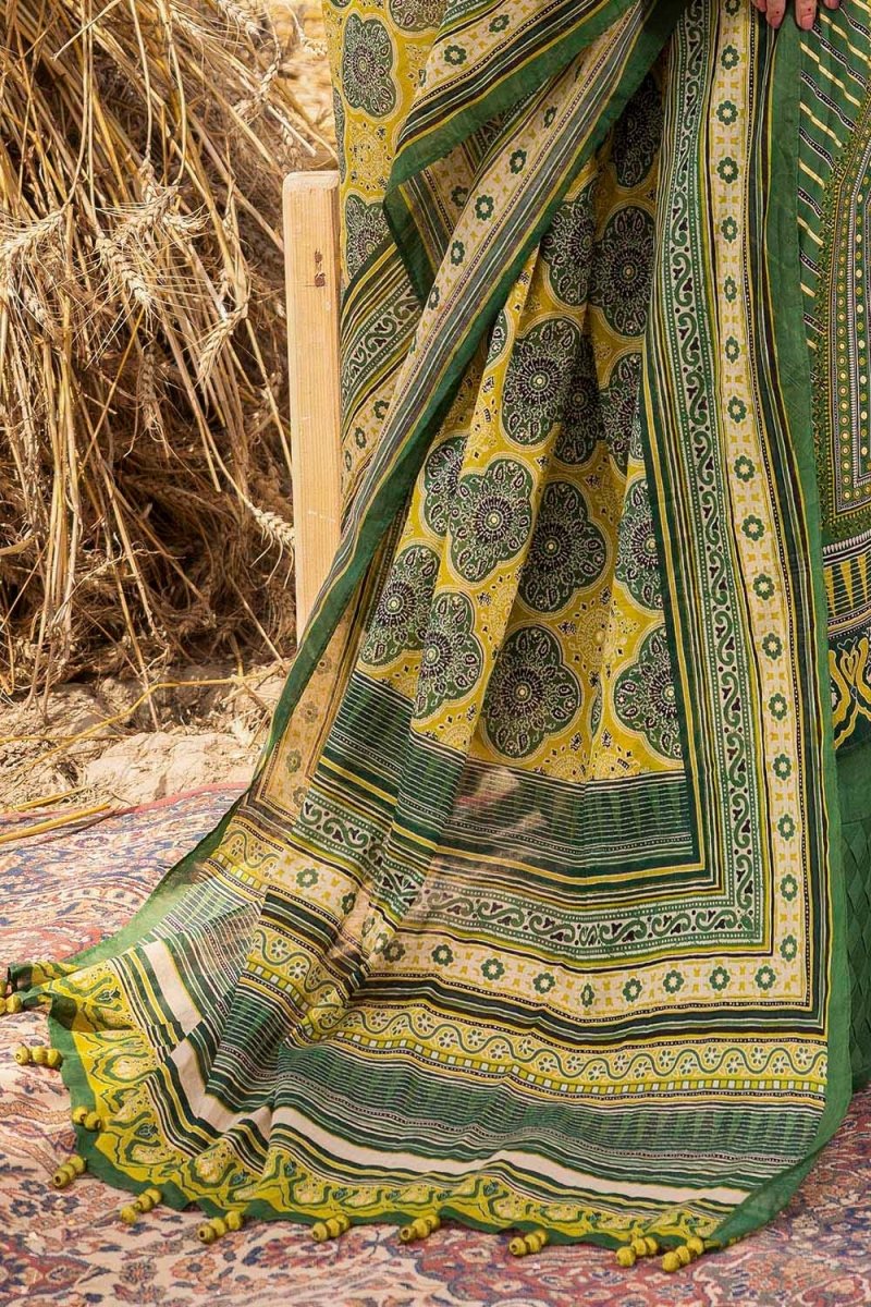 Gul Ahmed 3 Piece Unstitched Gold Printed Lawn Suit CL-52635