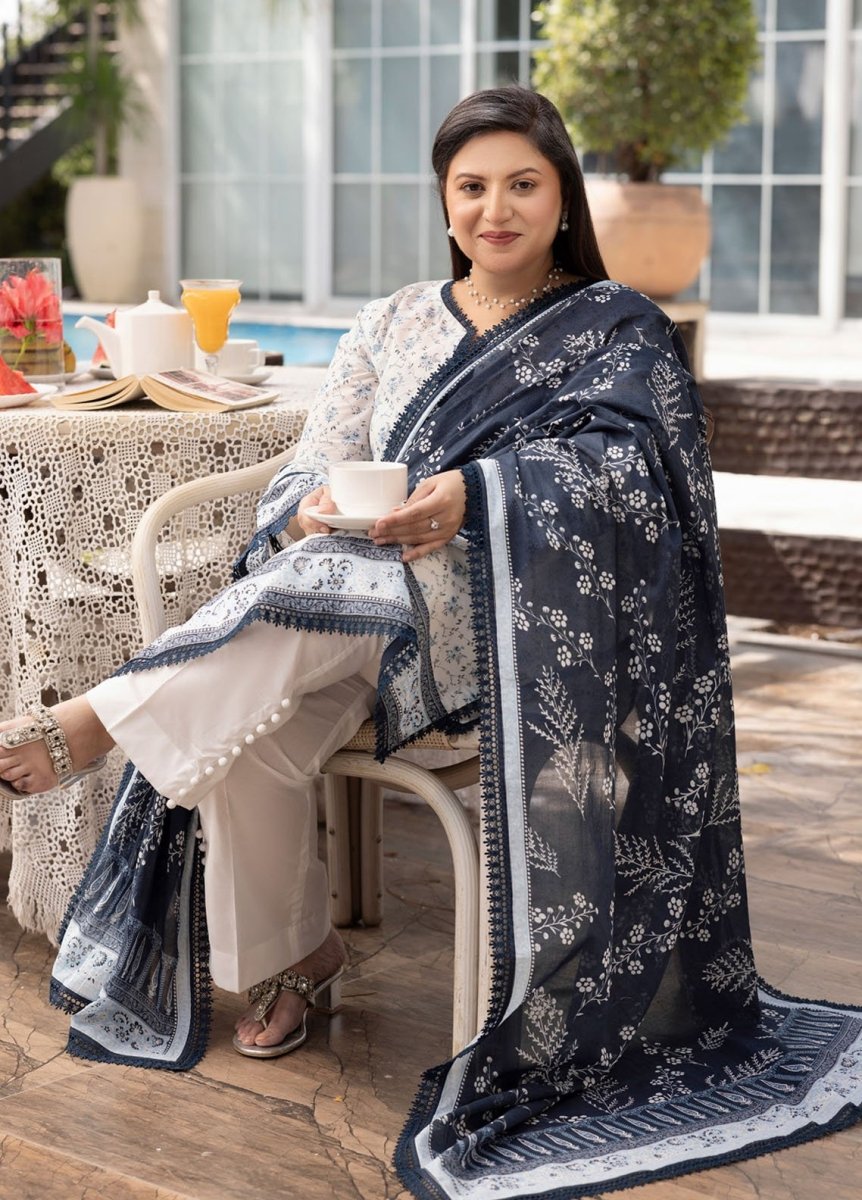 Gul Ahmed 3 Piece Unstitched Printed Lawn Suit CL-52674