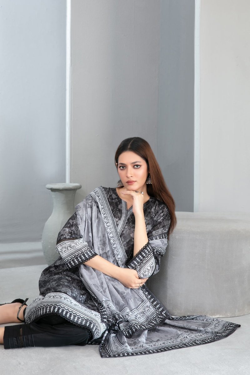 Tawakkal Fabrics 3 Piece Stitched Monochrome Digital Printed Lawn Suit - D-2191