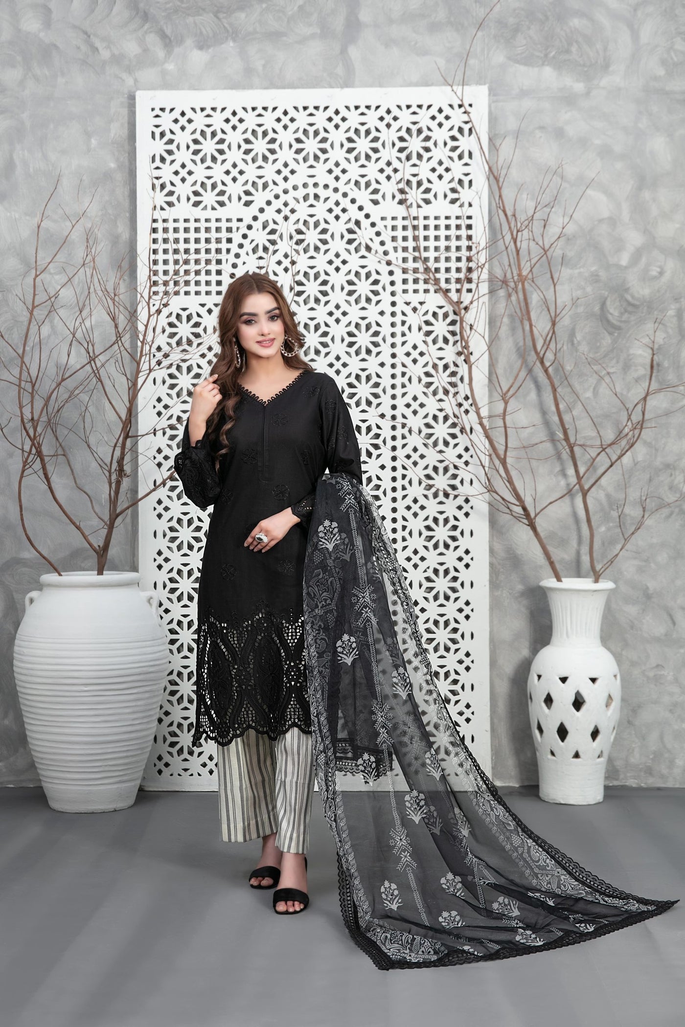 Tawakkal Fabrics 3 Piece Stitched Heavy Schiffli Embroidered Lawn Suit - D-2925