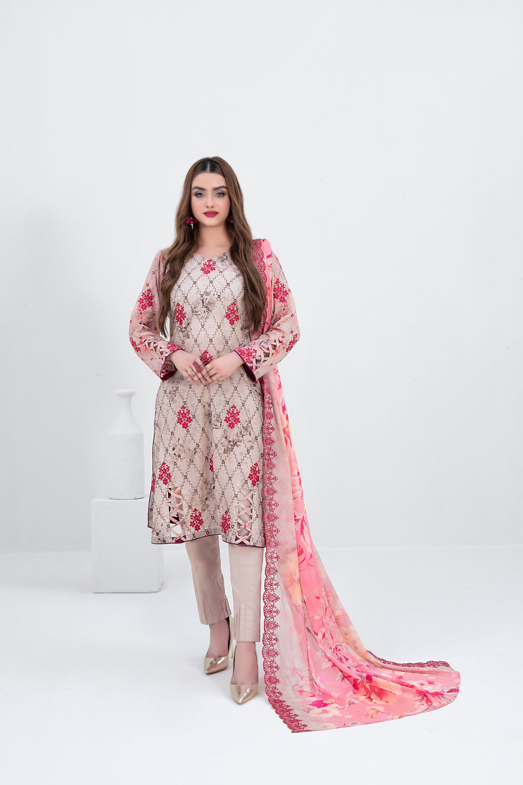 Tawakkal Fabrics 3 Piece Stitched Embroidered Digital Printed Lawn Suit - D-3152