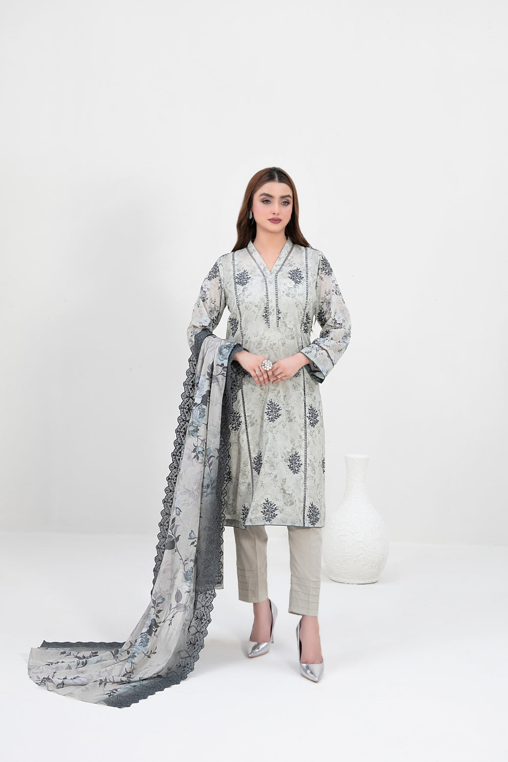 Tawakkal Fabrics 3 Piece Stitched Embroidered Digital Printed Lawn Suit - D-3155