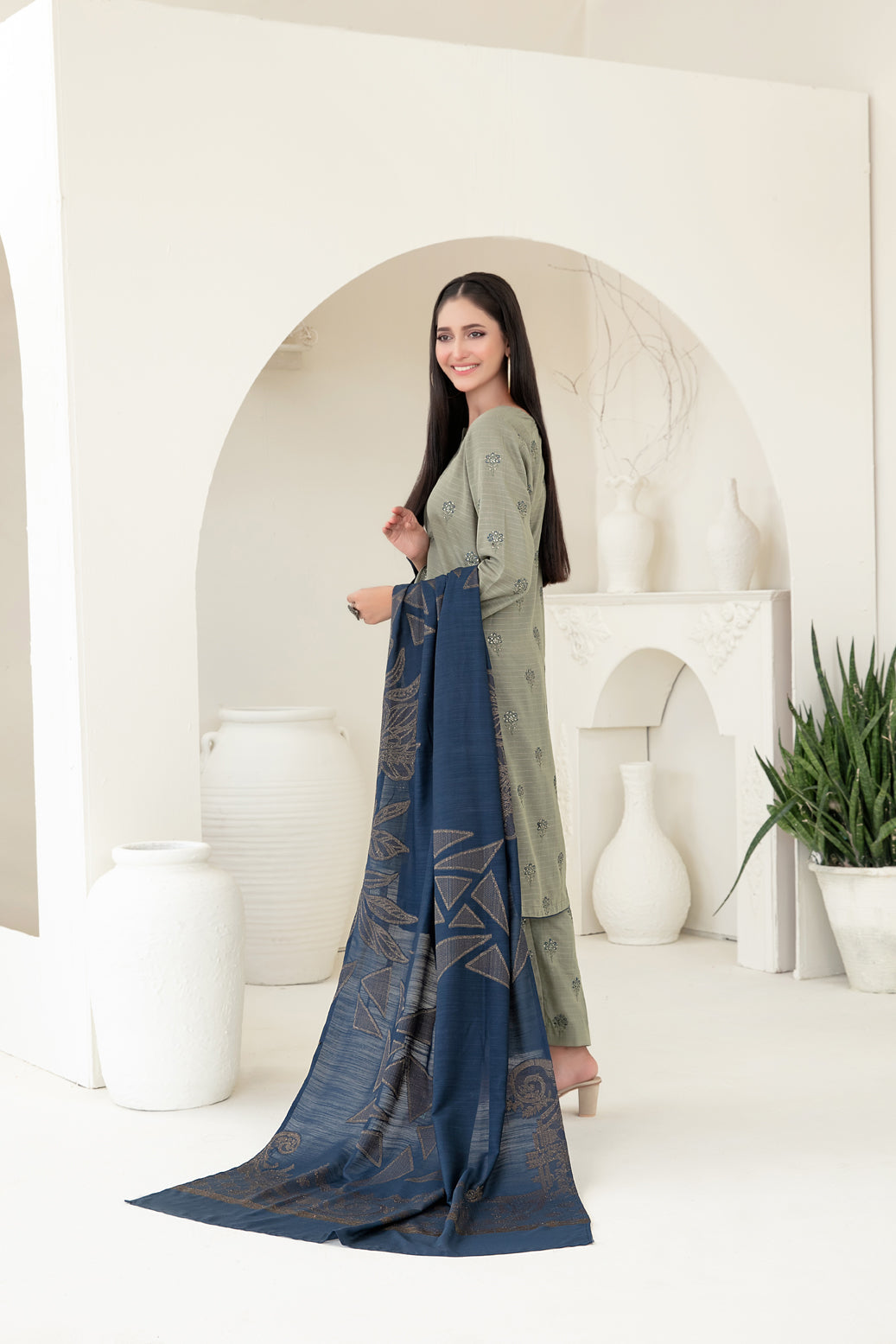 Tawakkal Fabrics 3 Piece Stitched Fancy Embroidered Zari Khaddar Suit - D-3864