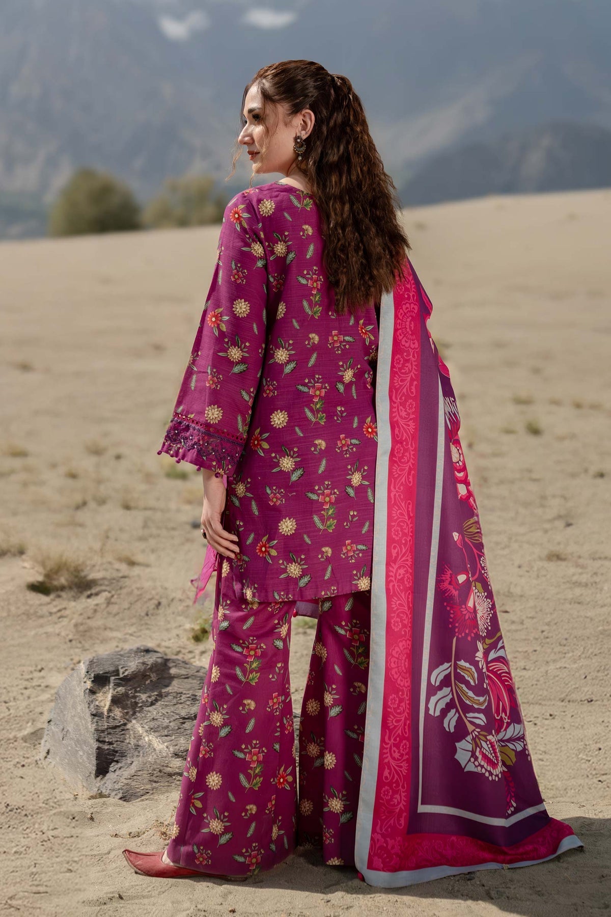 Maria. B 3 Pc Unstitched Printed Khaddar Suit D-505-A