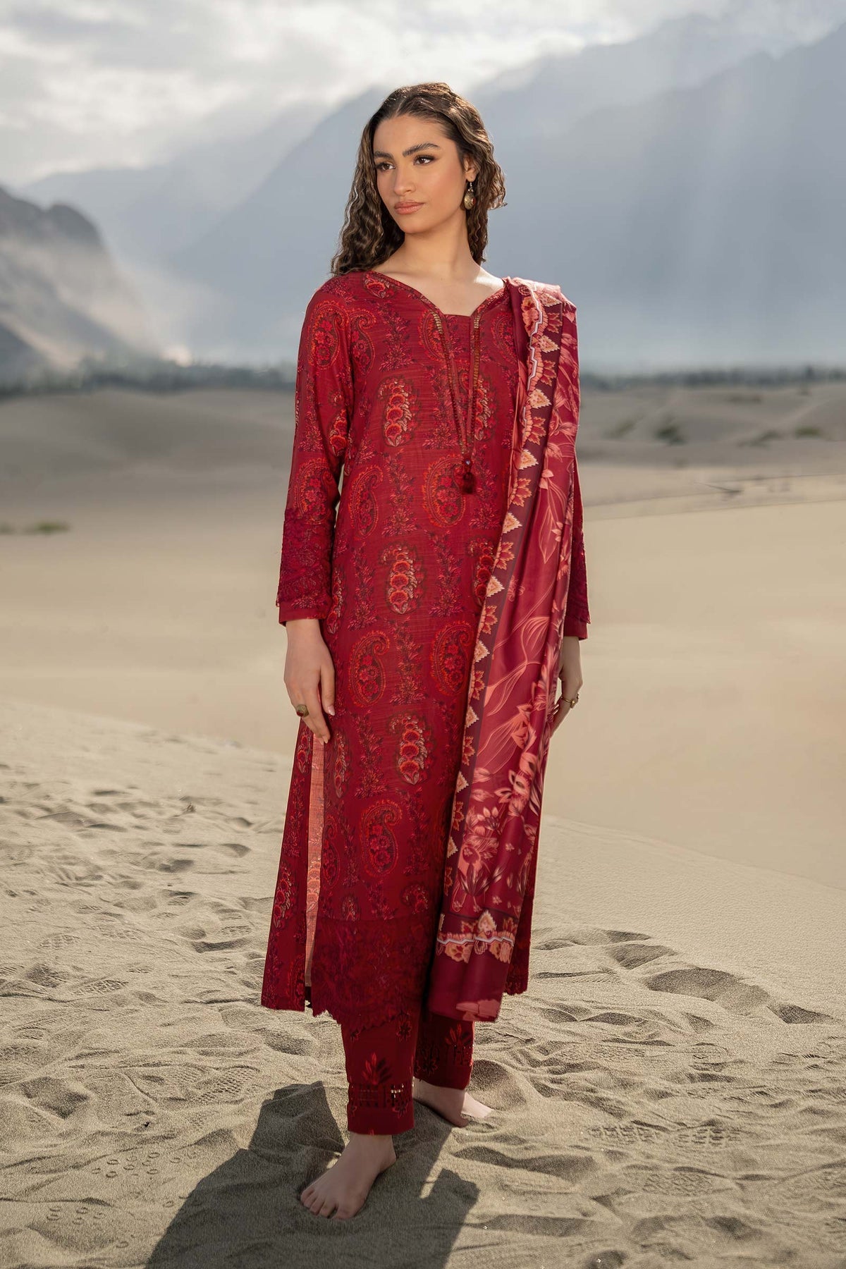 Maria. B 3 Pc Unstitched Printed Khaddar Suit D-508-B