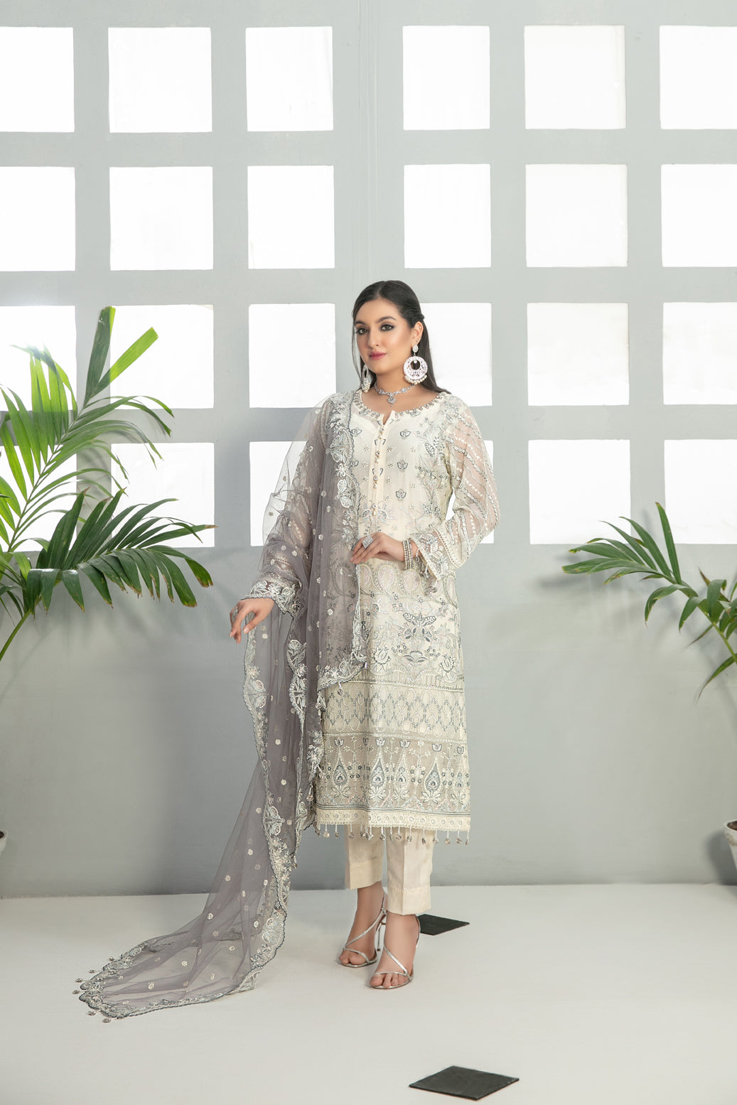 Tawakkal Fabrics 3 Piece Stitched Heavy Embroidered Fancy Suit D-7661