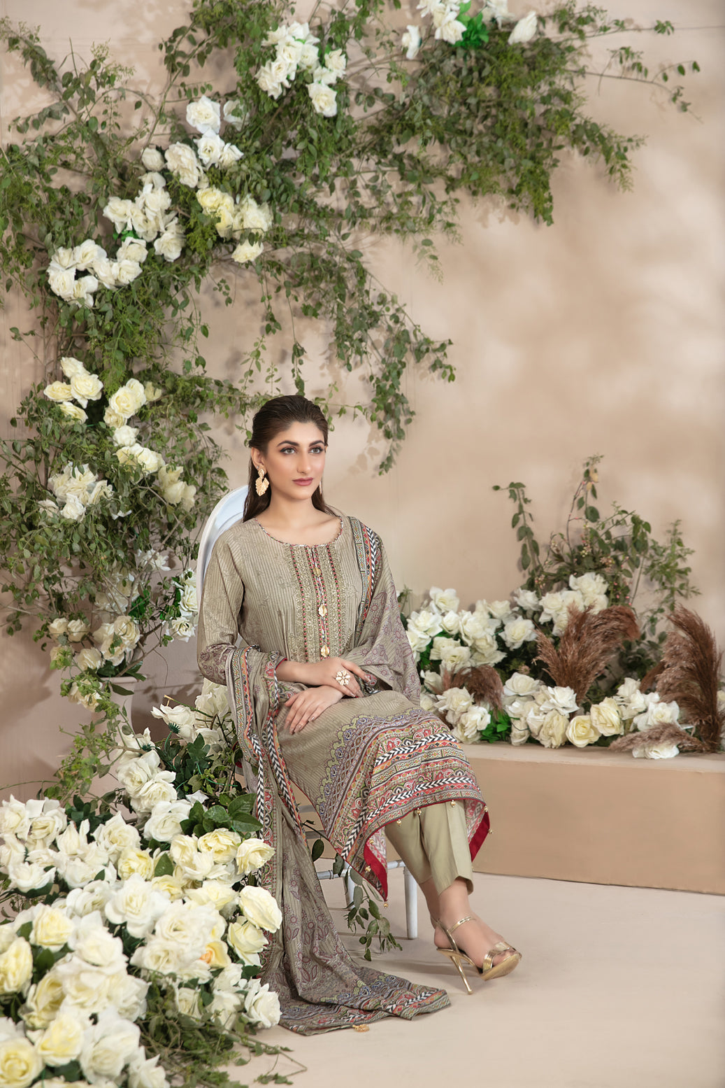 Tawakkal Fabrics 3 Piece Stitched Embroidered Digital Printed Lawn Suit D-8543