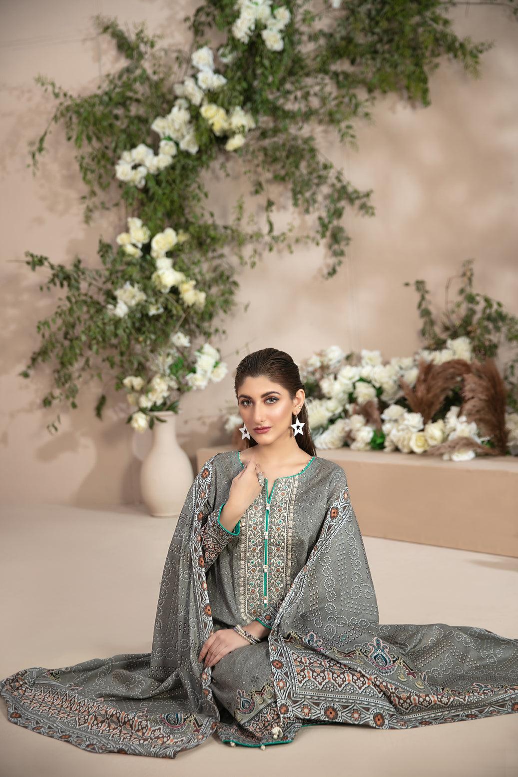 Tawakkal Fabrics 3 Piece Stitched Embroidered Digital Printed Lawn Suit D-8547