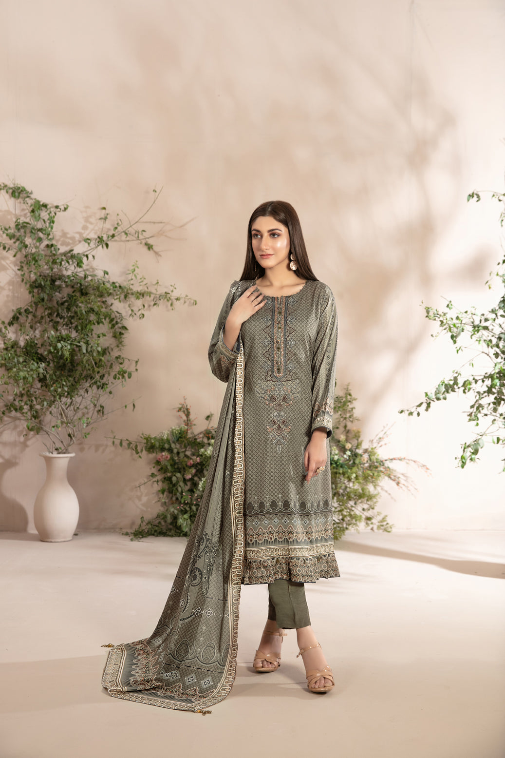 Tawakkal Fabrics 3 Piece Stitched Embroidered Digital Printed Lawn Suit D-8549