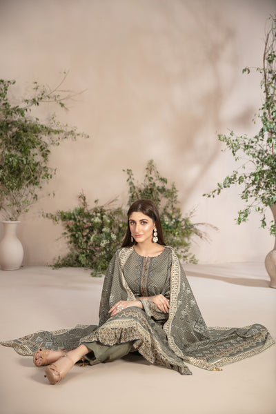 Tawakkal Fabrics 3 Piece Stitched Embroidered Digital Printed Lawn Suit D-8549