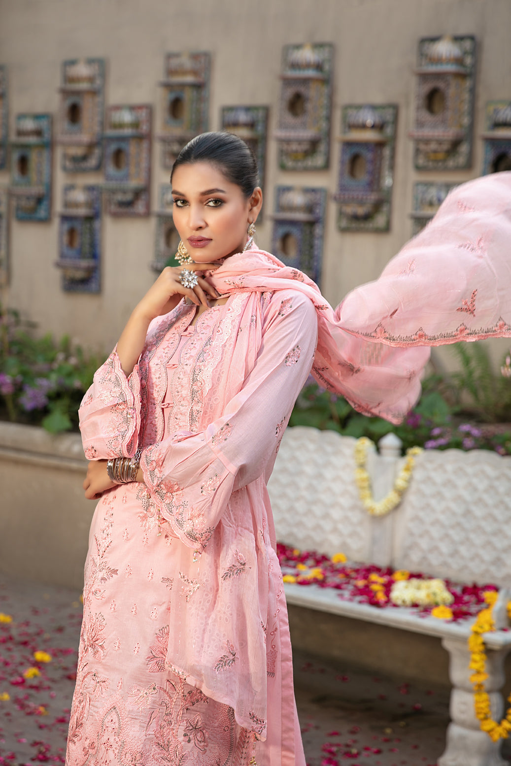 Tawakkal Fabrics 3 Piece Stitched Fancy Embroidered Lawn Suit D-8720