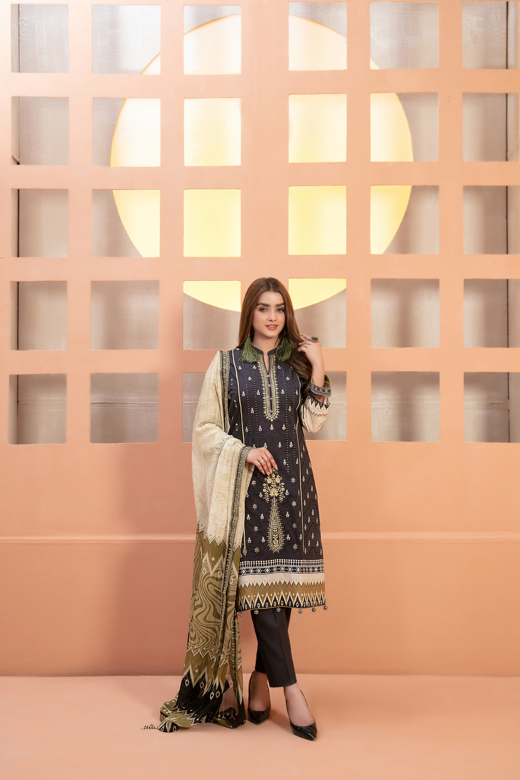 Tawakkal Fabrics 3 Piece Stitched Fancy Embroidered Digital Printed Lawn Suit D-8953