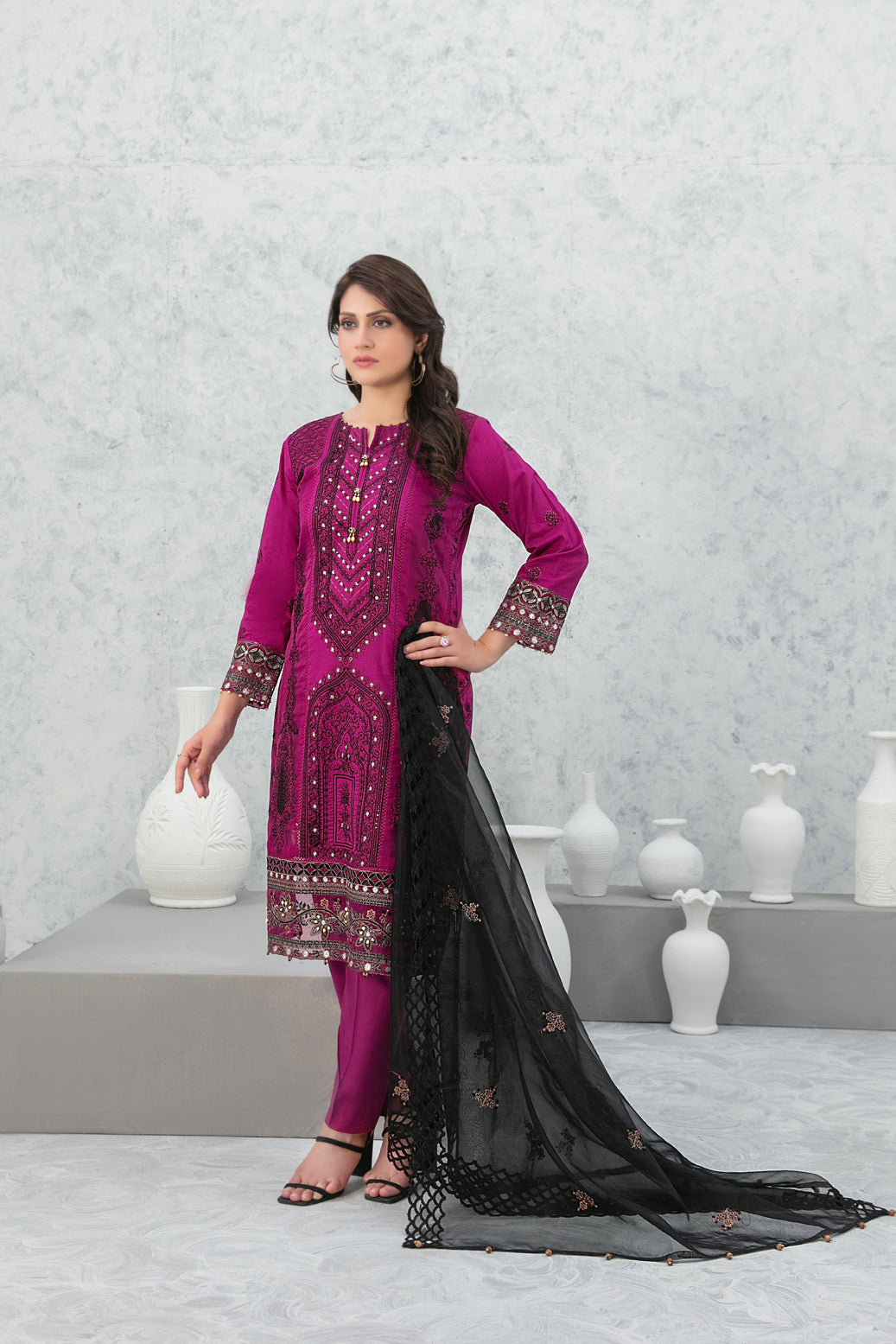 Tawakkal Fabrics 3 Piece Stitched Fancy Embroidered Lawn Suit D-9018