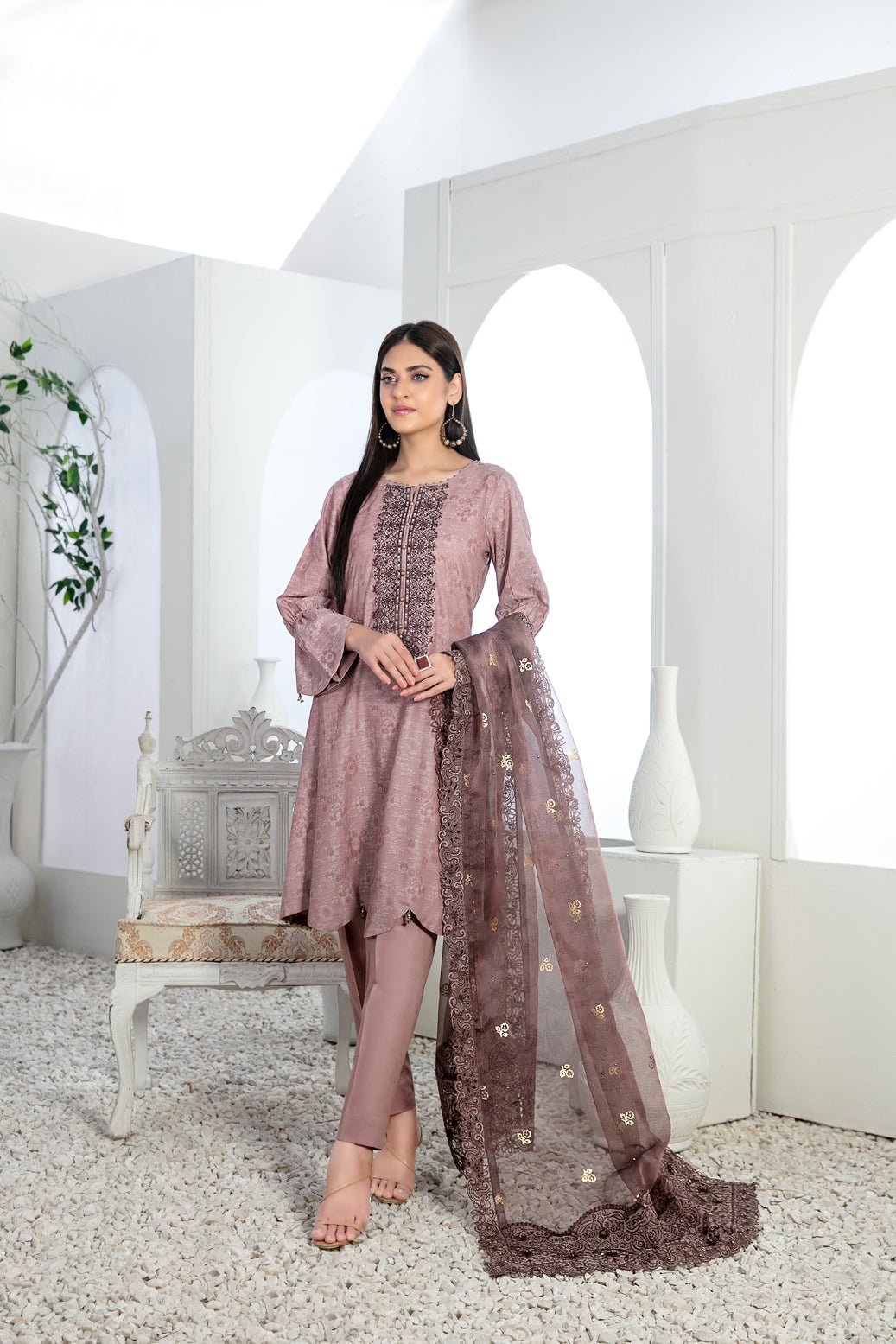 Tawakkal Fabrics 3 Piece Stitched Embroidered Lawn Broshia Banarsi Suit D-9139