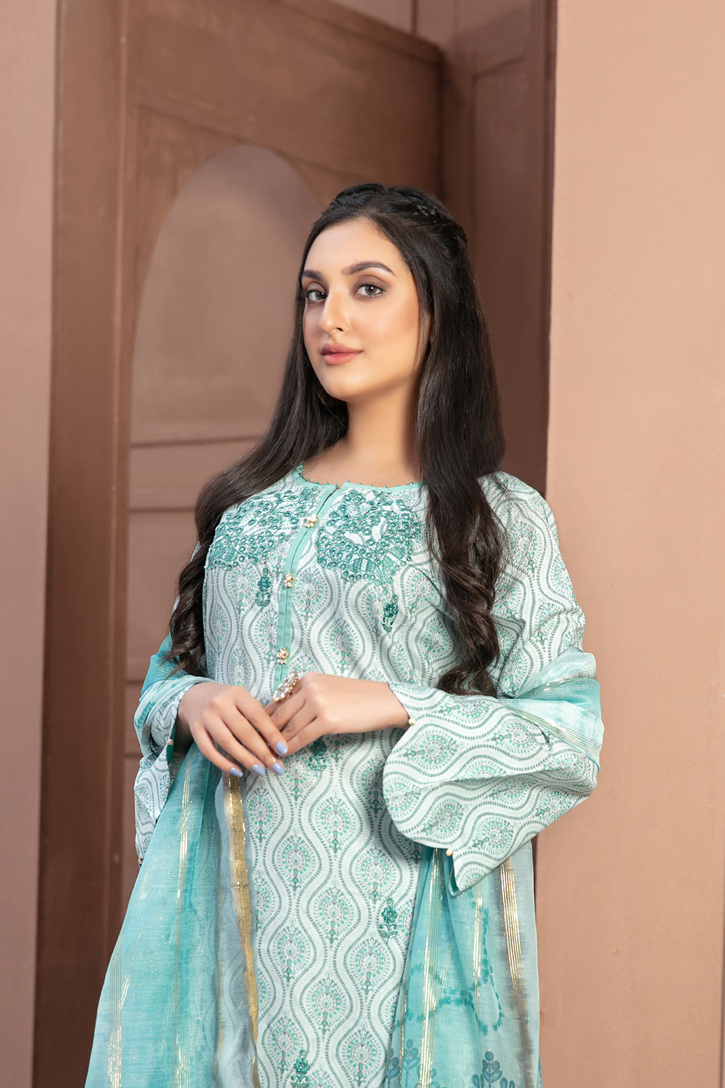 Tawakkal Fabrics 3 Piece Stitched Boring Daman Embroidered Rotary Printed Lawn Suit D-9199