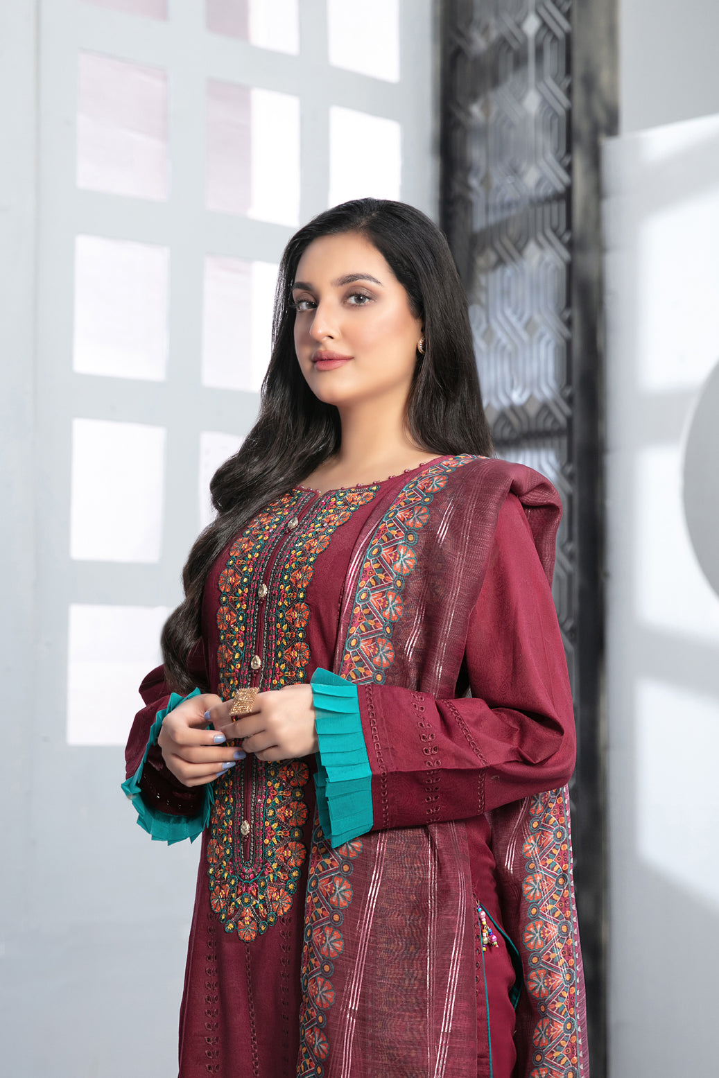 Tawakkal Fabrics 3 Piece Stitched Heavy Boring Embroidered Jacquard Lawn Suit D-9296