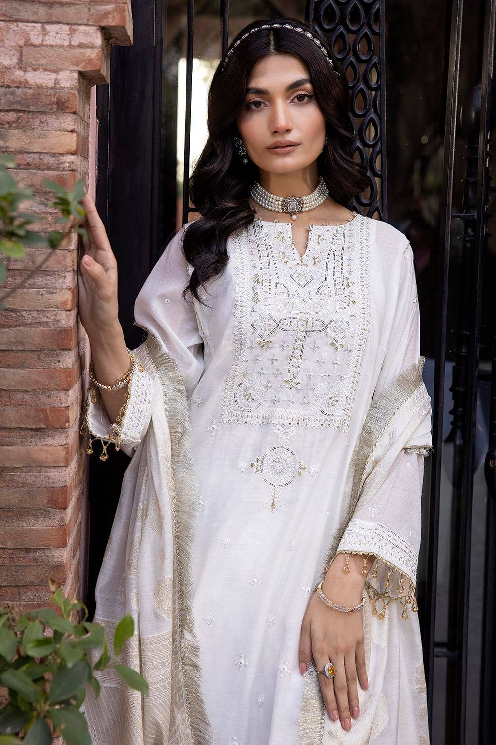 Gul Ahmed 3PC Embroidered Paper Cotton Unstitched Suit with Jacquard Dupatta FE-42060