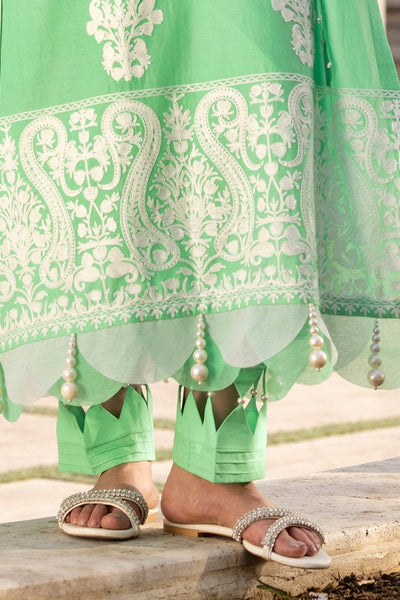 Gul Ahmed 3 Piece Unstitched Embroidered Lawn Suit with Embroidered Chiffon Dupatta FE-52101