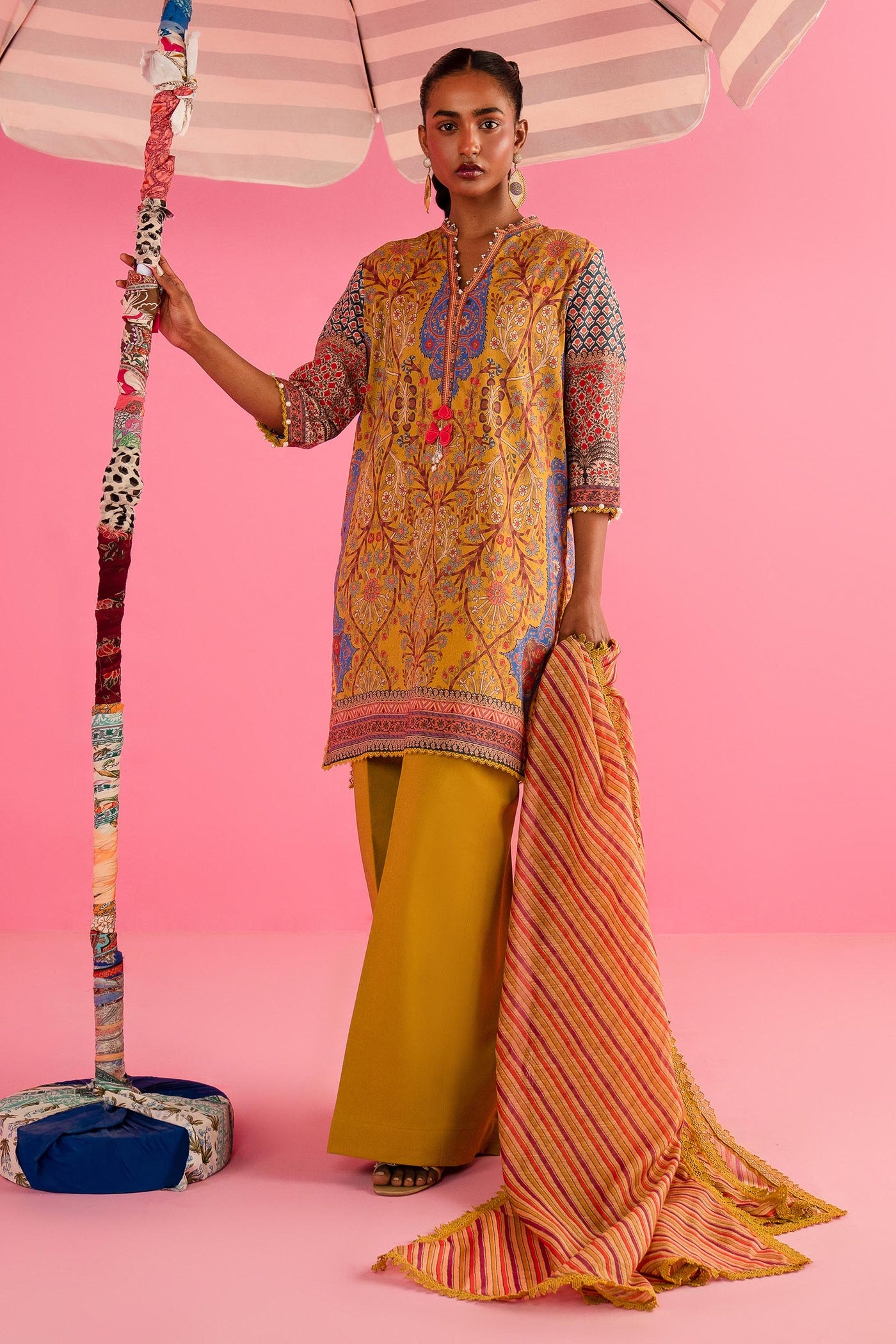 SANA SAFINAZ 3 Piece Stitched Digital Printed Lawn Suit - H242-022B-3DE