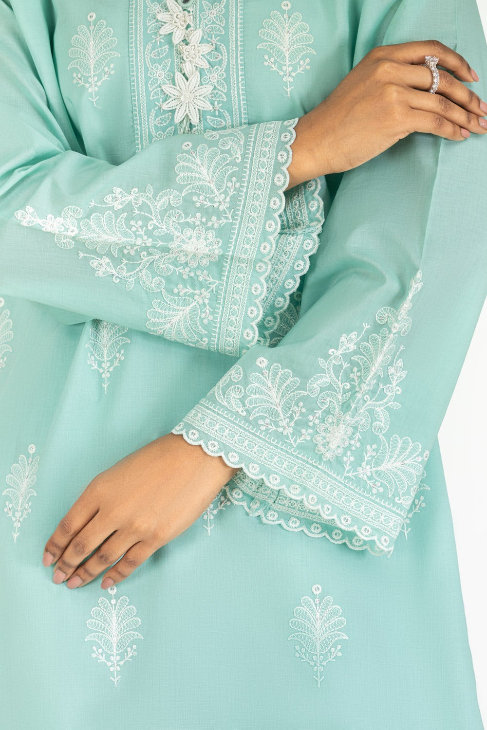 Gul Ahmed Ready to Wear 2 Piece Cambric Embroidered Shirt And Shalwar IPST-44354