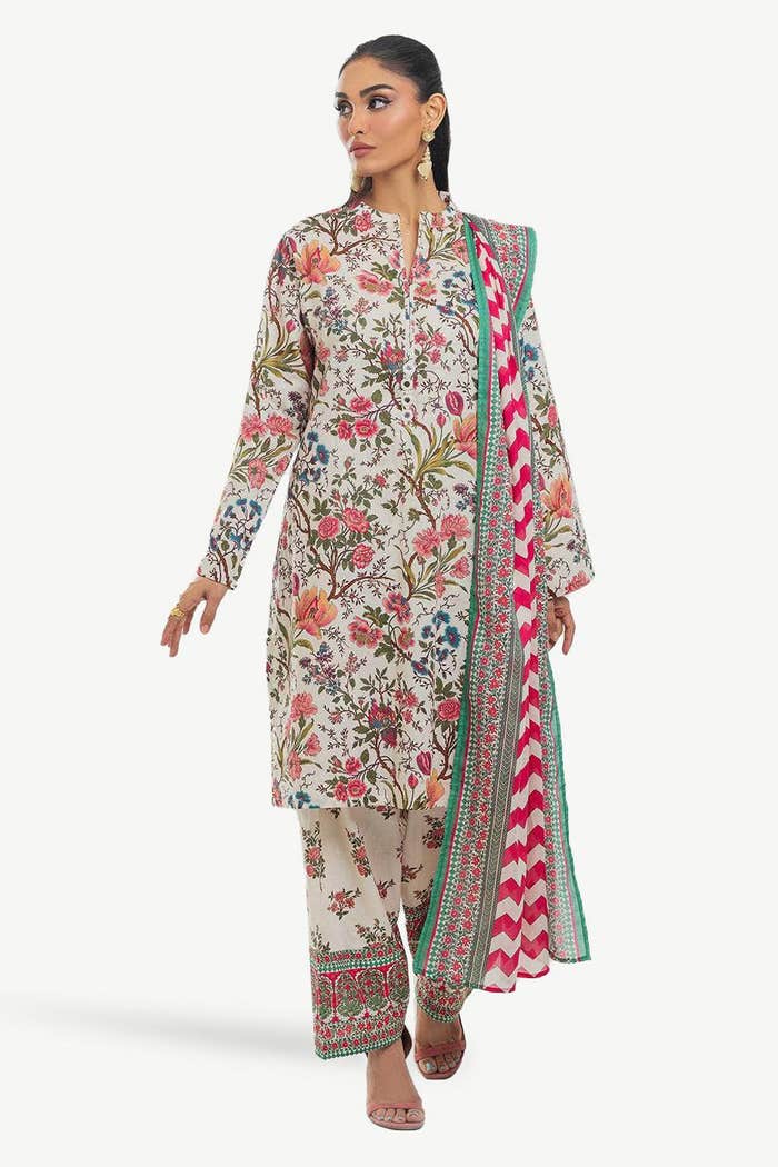 Gul Ahmed Ready to Wear 3 Piece Printed Lawn Suit IPSTD-44118