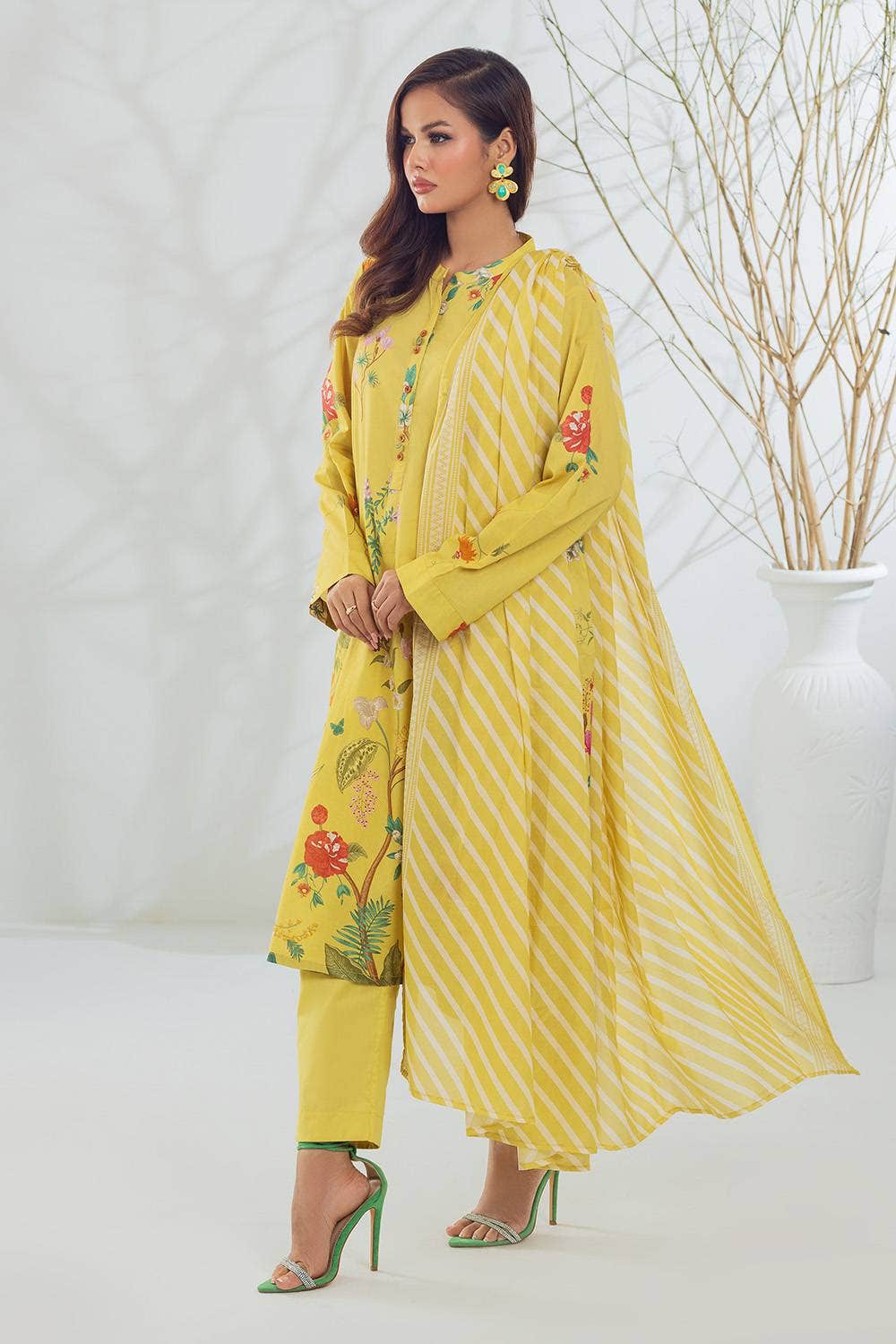 Gul Ahmed Ready to Wear 3 Piece Printed Lawn Suit IPSTD-44119