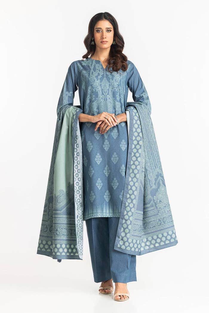 Gul Ahmed Ready to Wear 3 Piece Jacquard Suit IUSTKSD-325