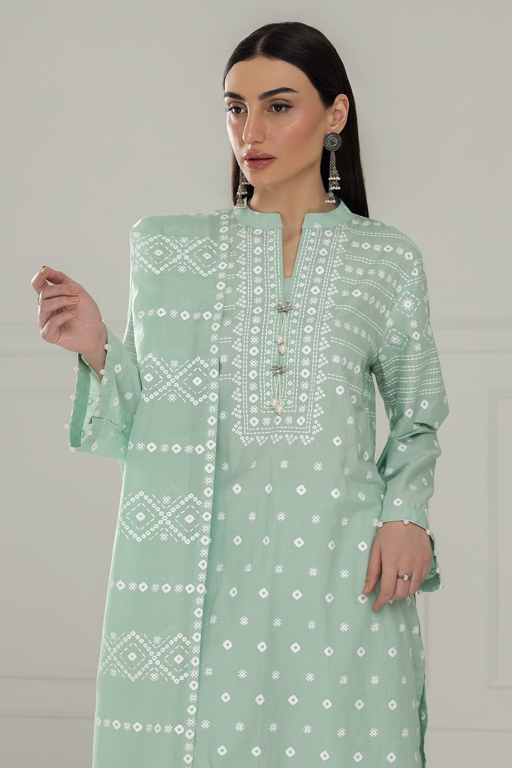 Gul Ahmed Ready to Wear 3PC Lawn Lacquer Printed Suit IUSTKSD-500