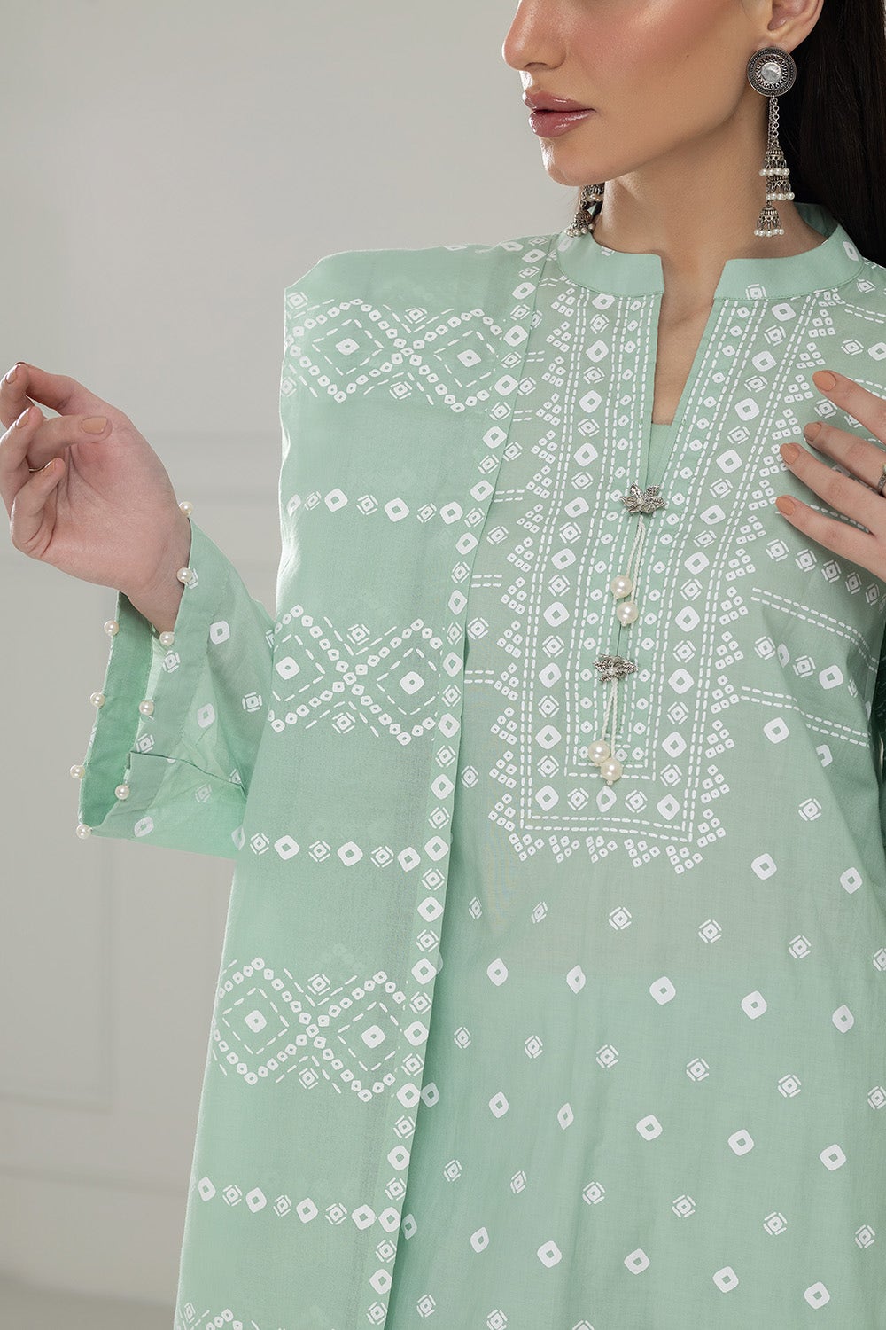 Gul Ahmed Ready to Wear 3PC Lawn Lacquer Printed Suit IUSTKSD-500