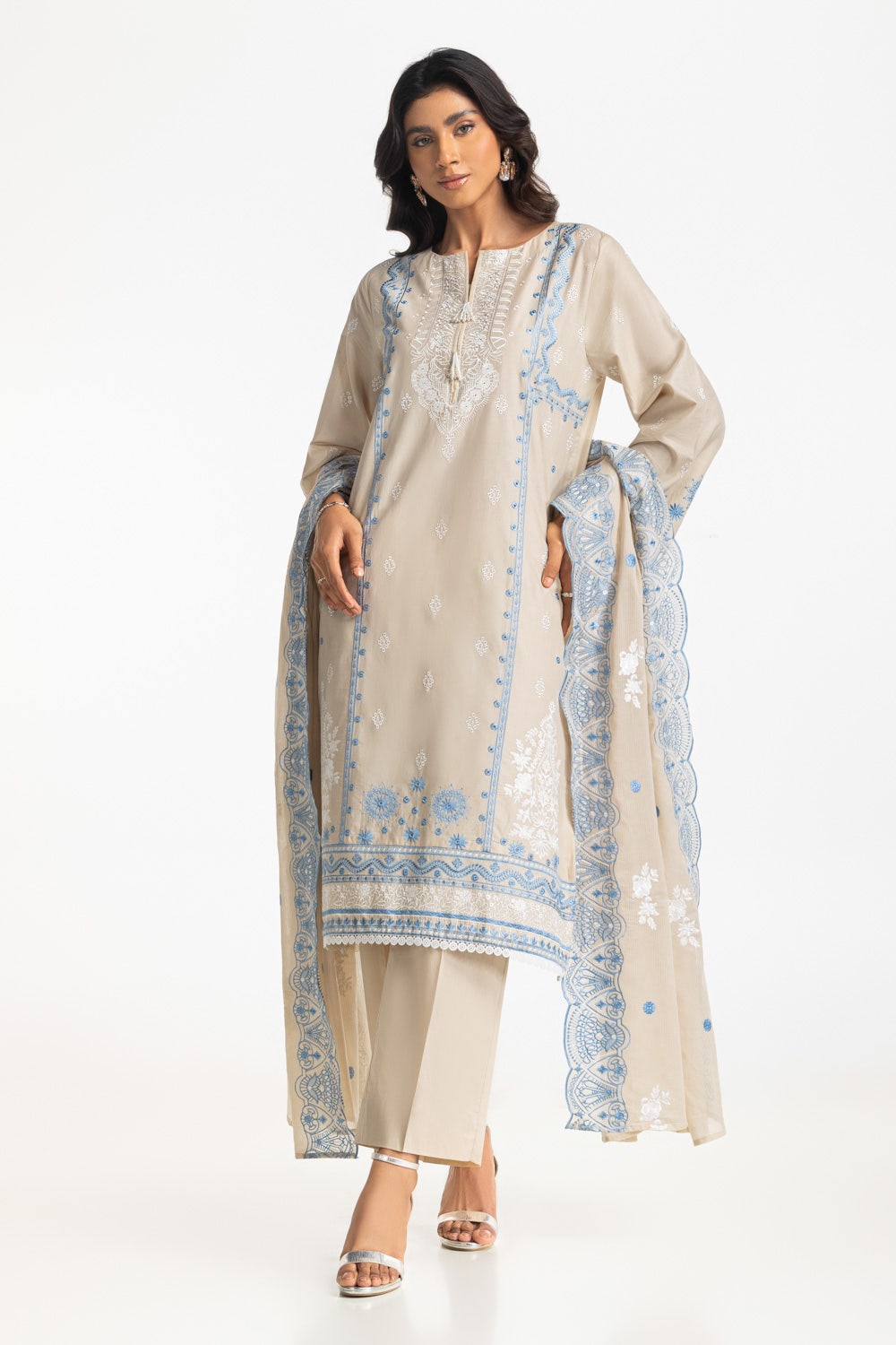 Gul Ahmed Ready to Wear 3PC Lawn Embroidered Suit IUSTKSD-541