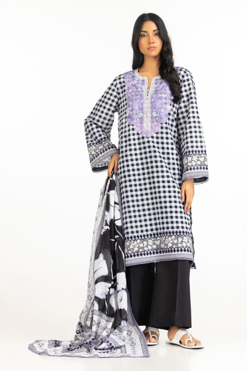 Gul Ahmed Ready to Wear 3PC Lawn Printed Suit With Embroidered IUSTKSD-545