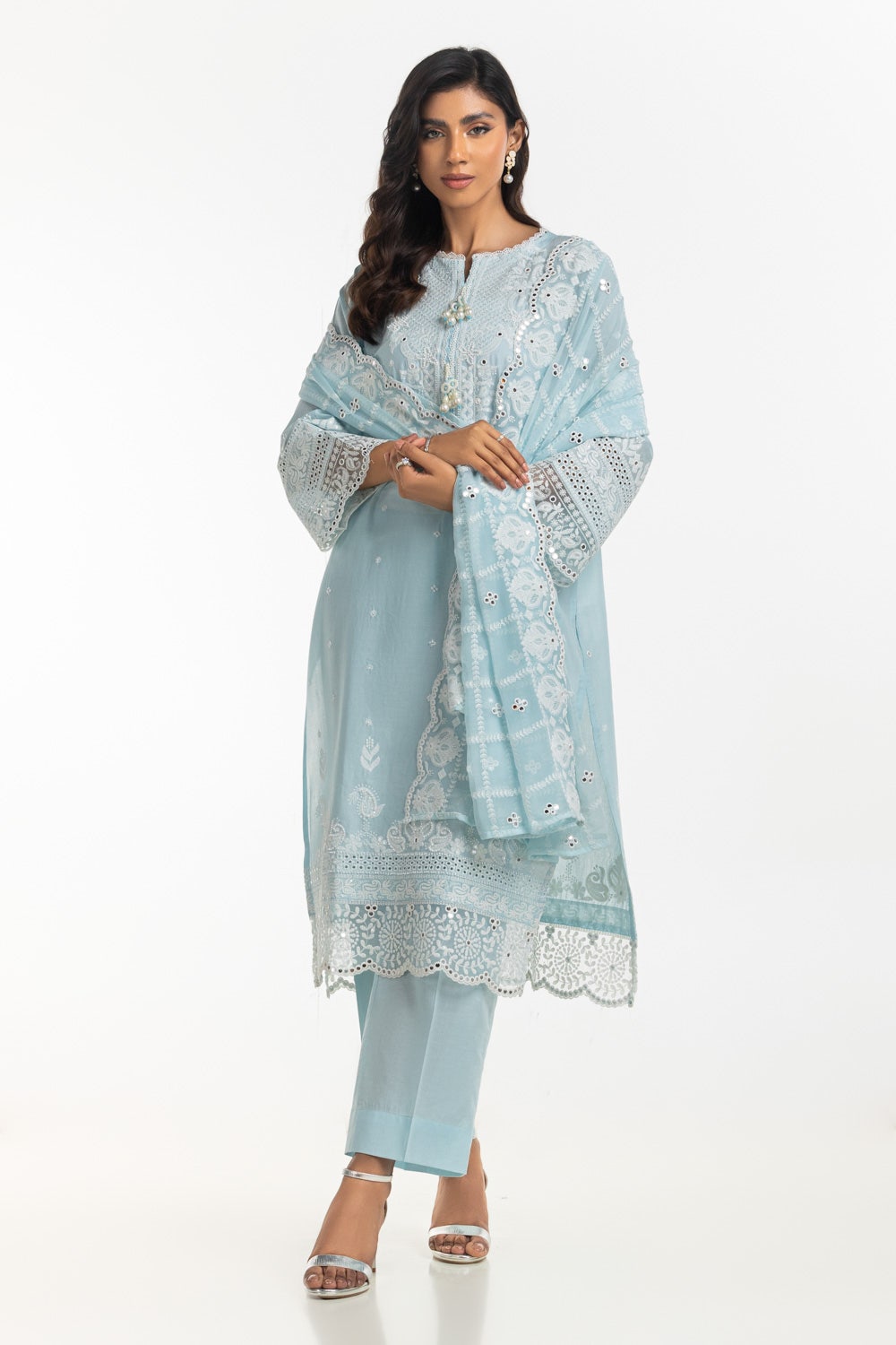 Gul Ahmed Ready to Wear 3PC Lawn Embroidered Suit IUSTKSD-565